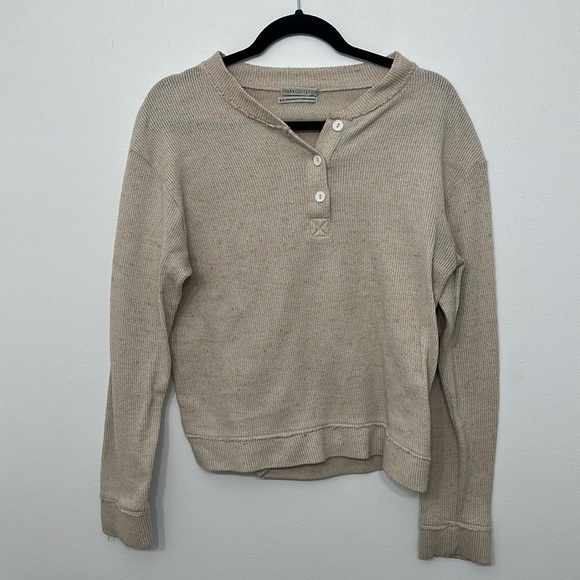 Urban Outfitter Sweater - Picture 1 of 3